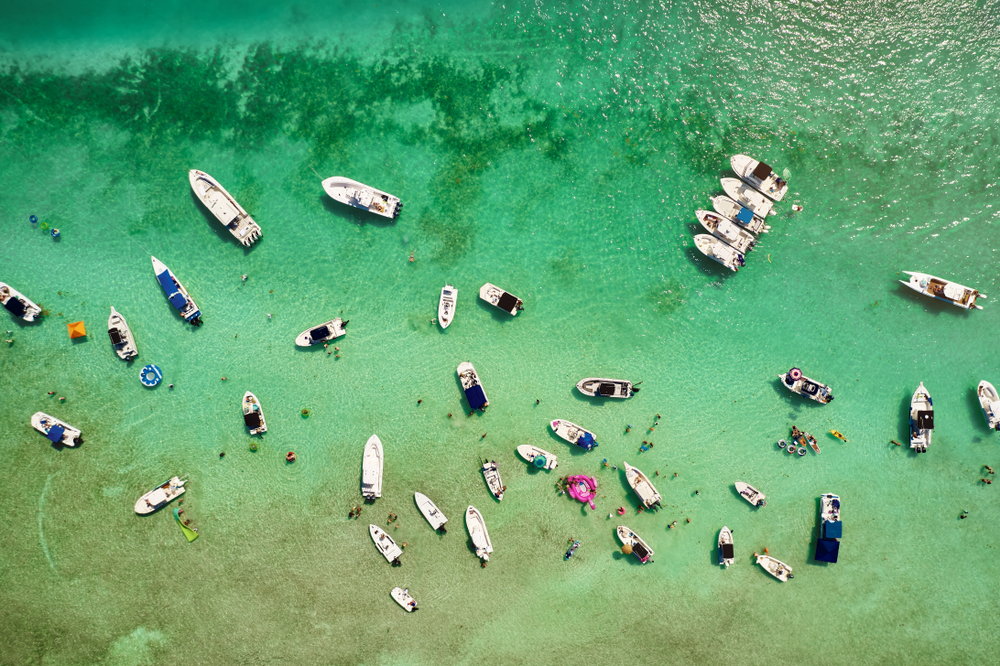 Spring,Break,Boat,Party,On,The,Sandbar,In,The,Florida